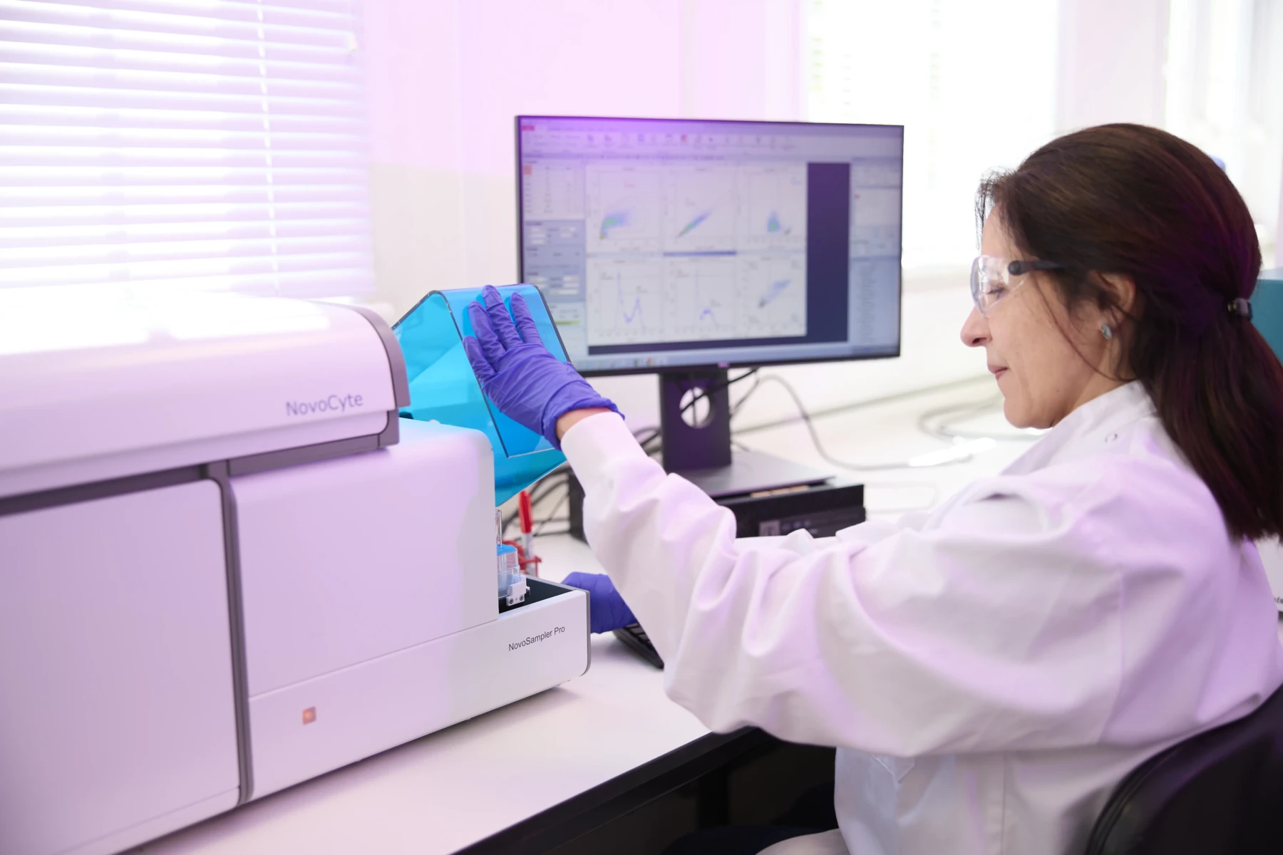 Isogenica Lab